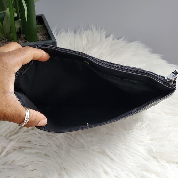 Toni Vintage 80s Black Genuine Leather Clutch - Picture 6 of 8